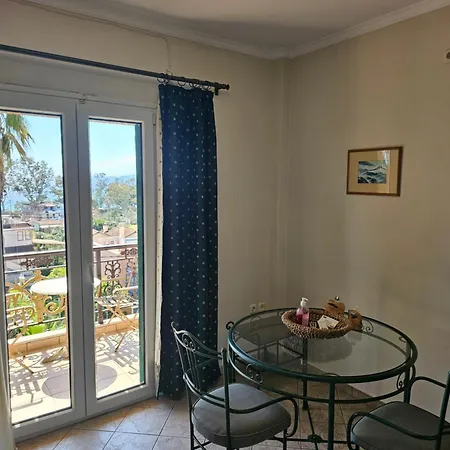 Amfitrion Apartment